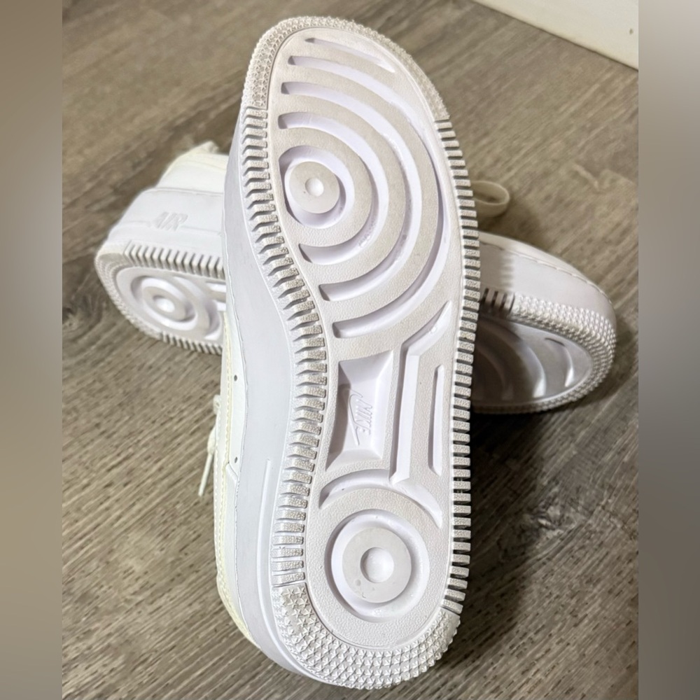 Nike Air Force 1 Sage Low White Platform Sneakers | Women’s Size 6  Street Style - Picture 8 of 8